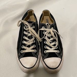 Black converse shoe size 8